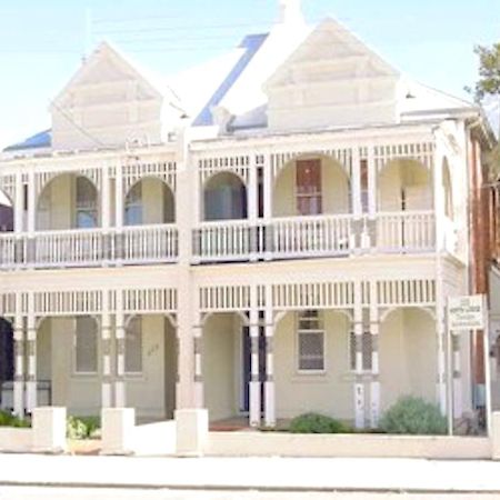 Northlodge Central City Apartments パース エクステリア 写真